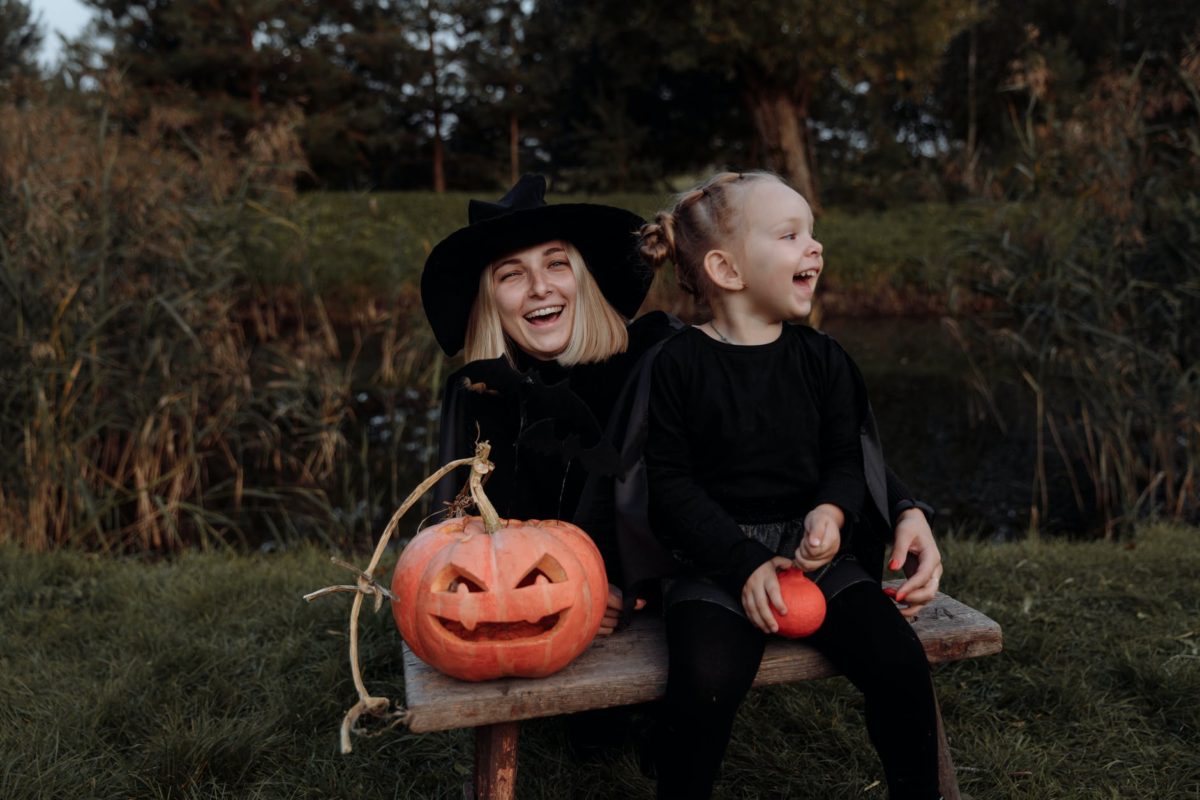witch mom and daughter